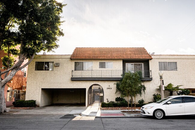 Building Photo - 3901 Tilden Ave