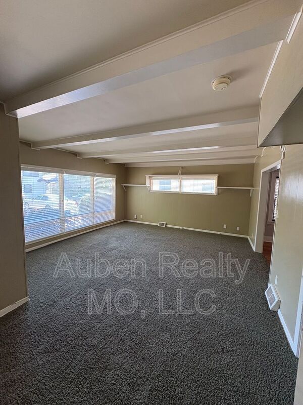Building Photo - 5311 Rockhill Rd