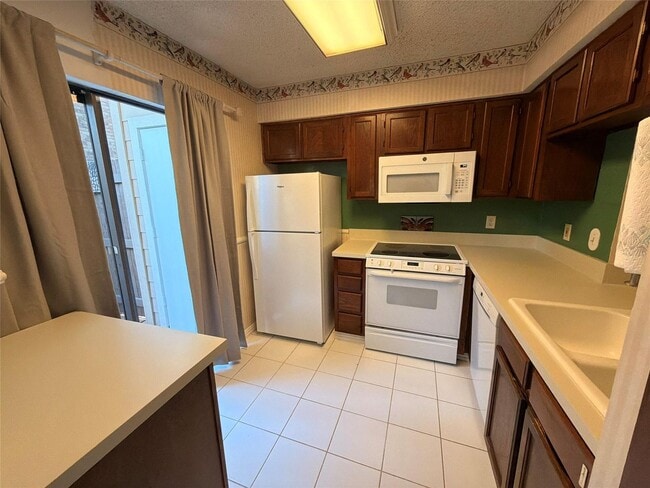 Photo - 2327 Torrington Dr House