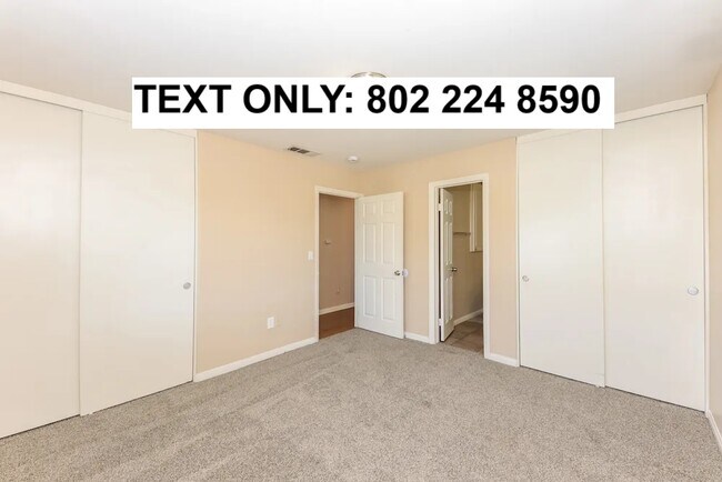 Foto del edificio - 8653 Larkin Ct