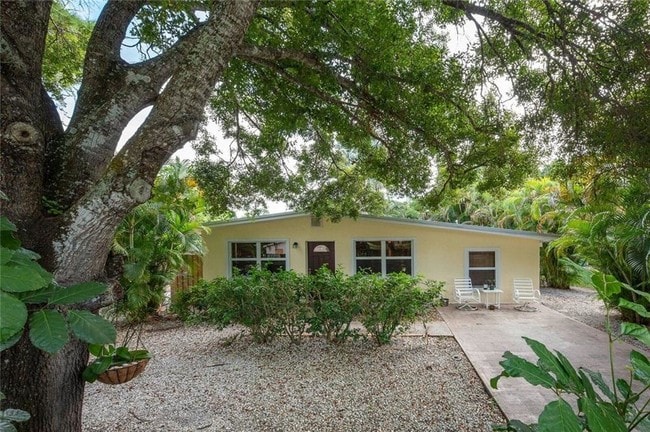 Building Photo - 2716 SE Bonita St