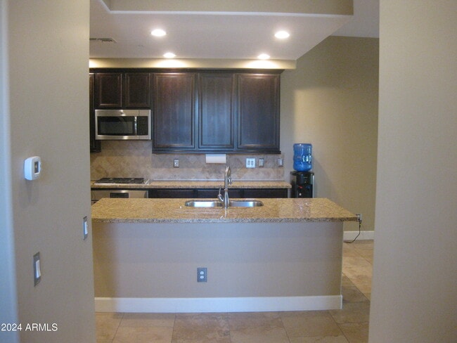 Foto del edificio - 36600 N Cave Creek Rd