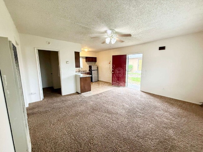 Foto del edificio - 1248 W 19th St