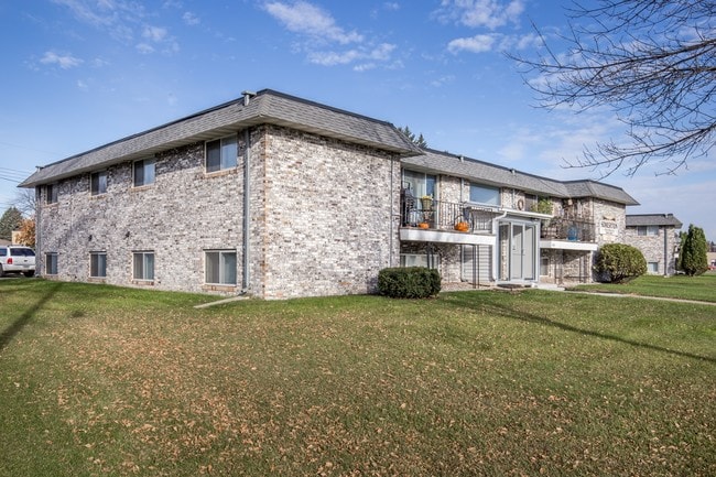 Building Photo - 2613 Brookdale Rd