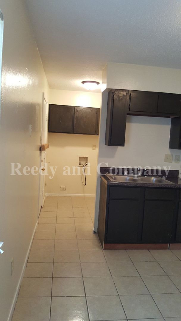 Foto del edificio - 3790 Jasmine Dr