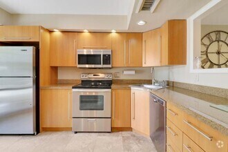 Building Photo - 1700 Presidential Way