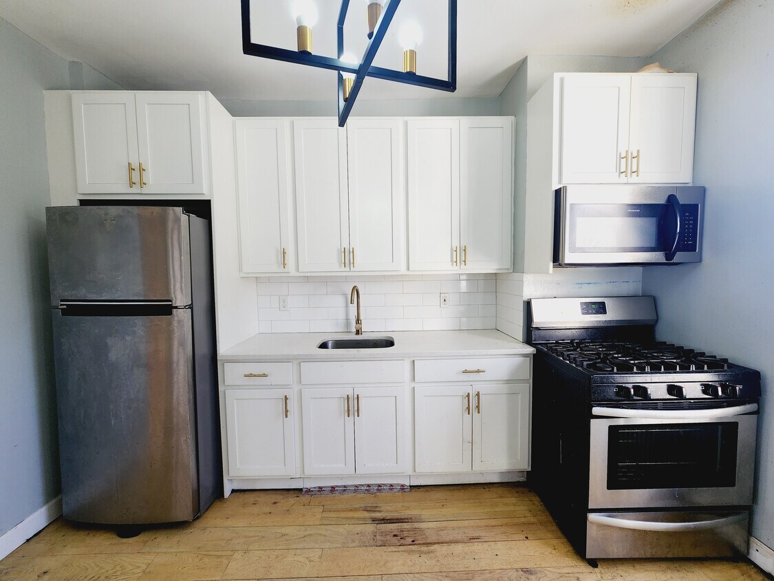 Primary Photo - 201 Olean Ave