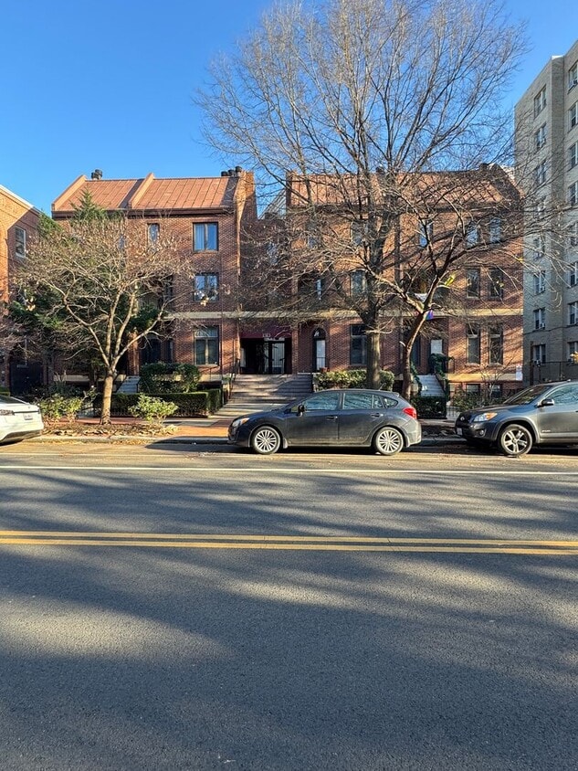 Primary Photo - Top Floor Logan Circle 1,200 Sq Foot DUPLEX W/Garage Parking Included, Private Balcony, & Pets We...