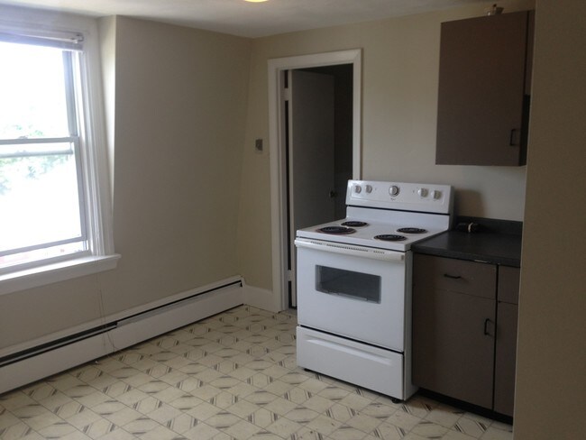 1 Bedroom Apartments All Utilities Included Near Me Bedroom Poster