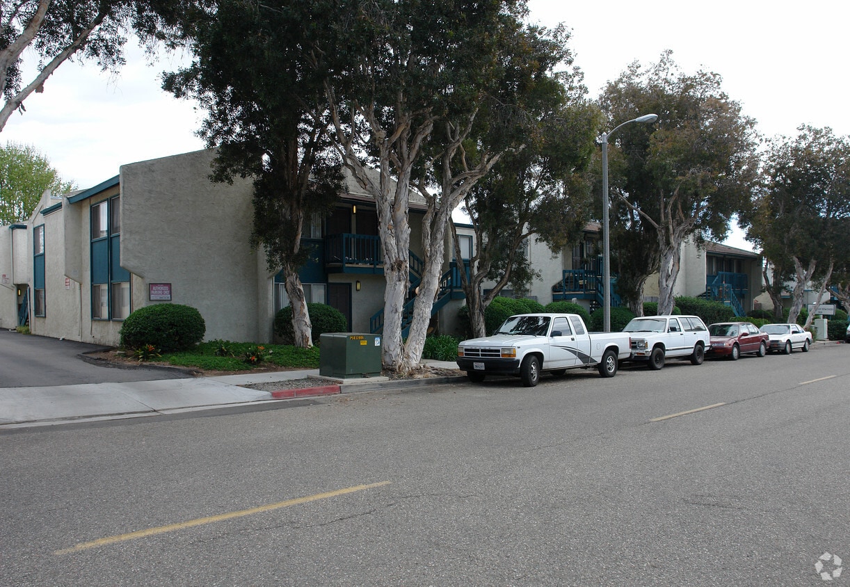Primary Photo - The Beachwood