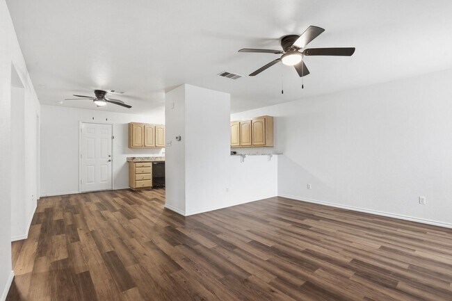 Foto del edificio - 1502 Sharron Ct