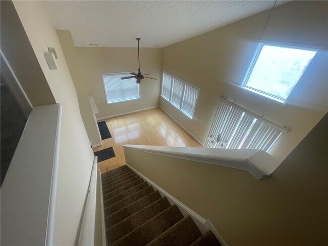 Building Photo - 206 Hiawassee Dr