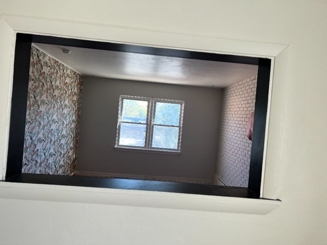 Foto del edificio - 7012 Kennedy Ave