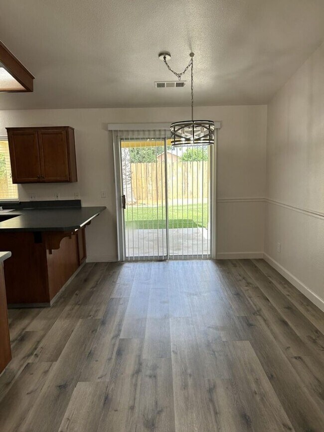 Foto del edificio - 4724 W Manor Ct