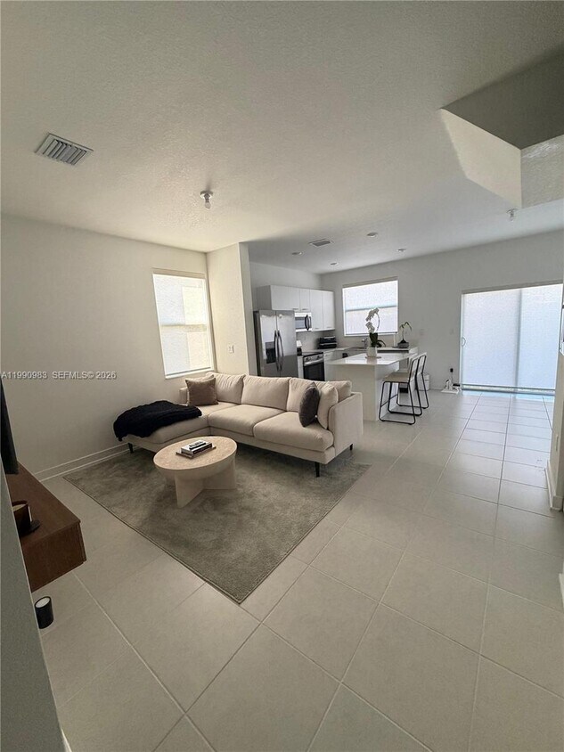 Foto del edificio - 11904 NW 24th Pl