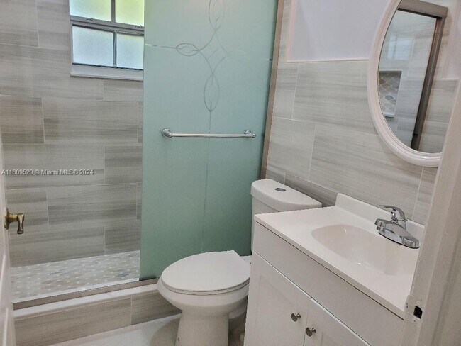 Foto del edificio - 13805 SW 26th Terrace