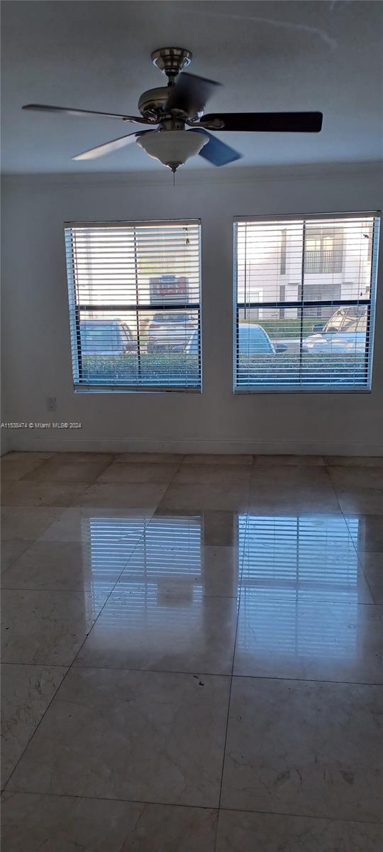 Building Photo - 10360 SW 150th Ct