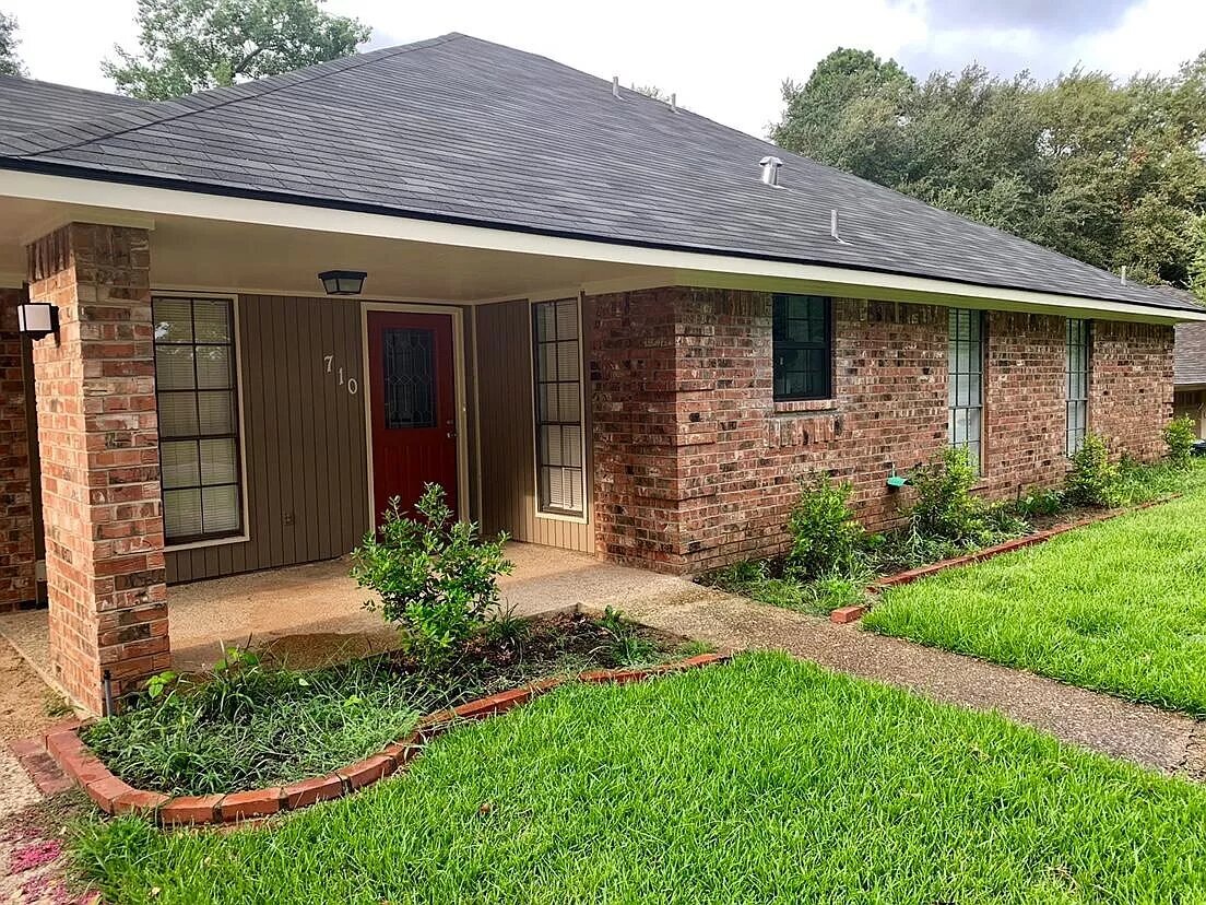 Foto principal - 710 Carriage Dr
