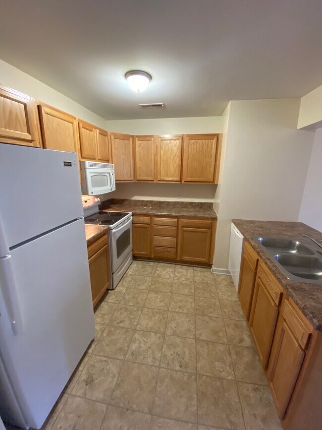 207 Goolman Ln, Bluefield, WV 24701 Condo for Rent in Bluefield, WV