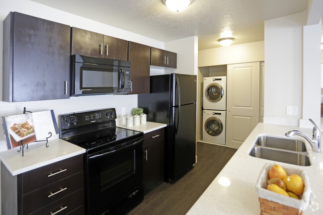 Interior Photo - Harrison Pointe