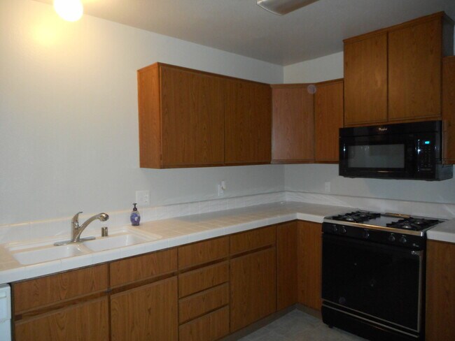 Foto del edificio - 2211 W Sweet Ct