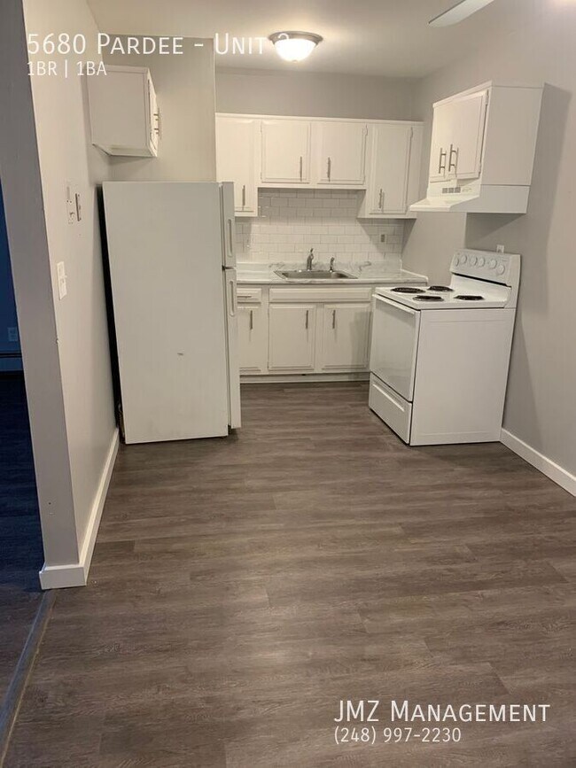 Foto del edificio - 5680 Pardee-Unit 2