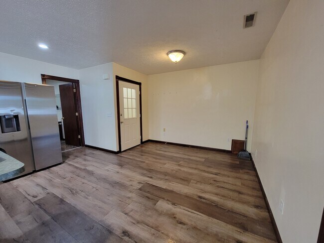 Building Photo - 3707 Roberts Matthews Highway, Unit A
