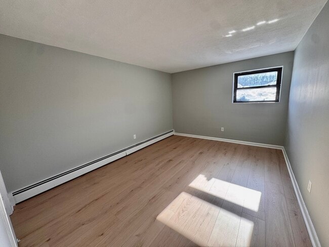 Building Photo - 97 Spring St