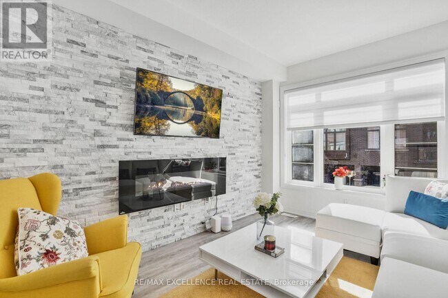 Photo du bâtiment - 575 Woodward Ave