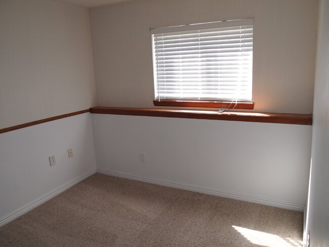 Foto del edificio - Avail - 5/1- Spacious 3BR/2BA home with HU...