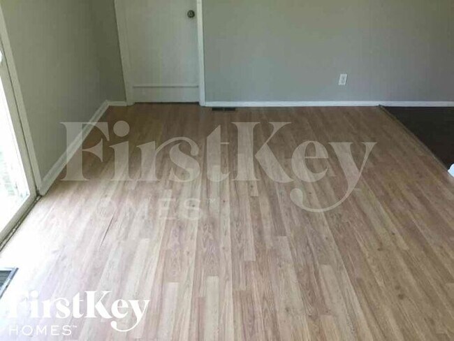 Foto del edificio - 8838 E 15th St
