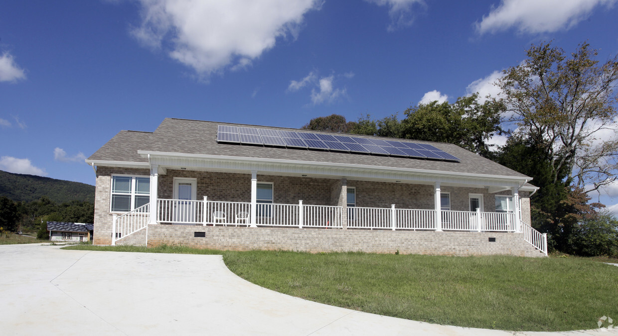 Building Photo - 5025 Rutledge Pike