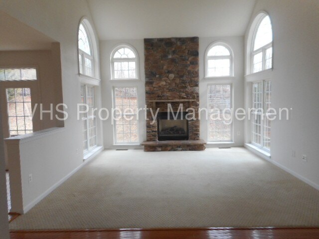 Building Photo - 487 Blossom Tree Rd