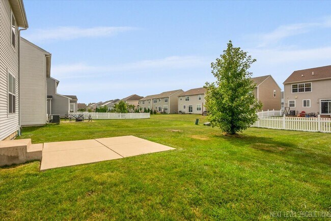 Foto del edificio - 5734 Oak Ridge Way