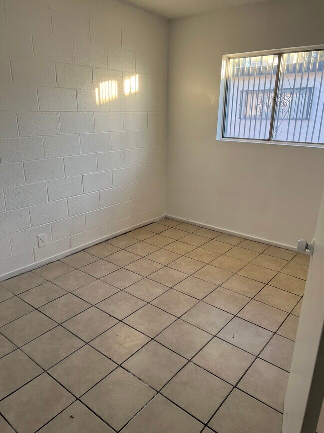 Foto del edificio - 2339 Webster St