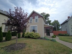 Building Photo - 1252 St Joseph Blvd