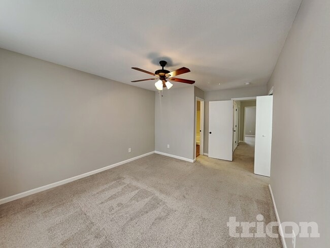 Foto del edificio - 947 Littleton Dr