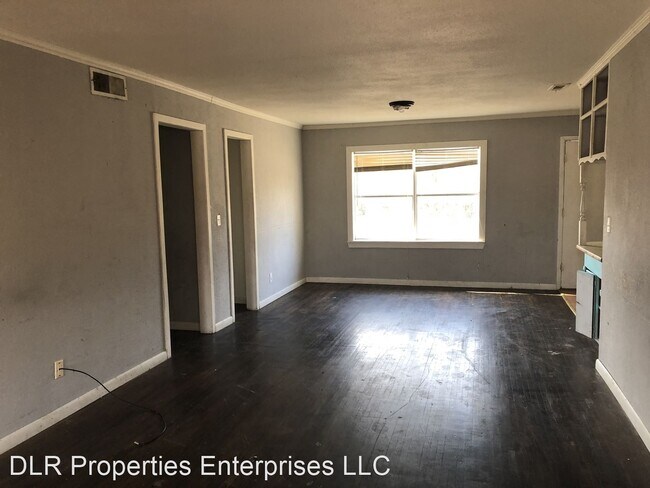 Building Photo - 3 br, 1 bath House - 4926 N. Garrison Pl.