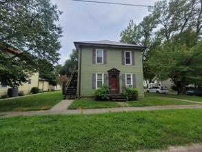 Building Photo - 410 W Hempstead Ave