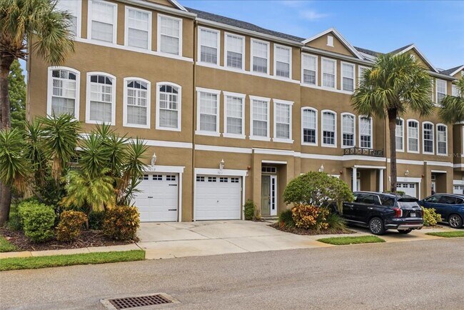Building Photo - 3011 Pointeview Dr