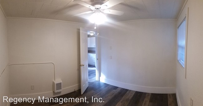 Foto del edificio - 15919 SE McLoughlin Blvd