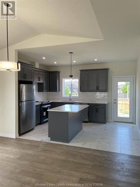Building Photo - 383 Cypress Ln