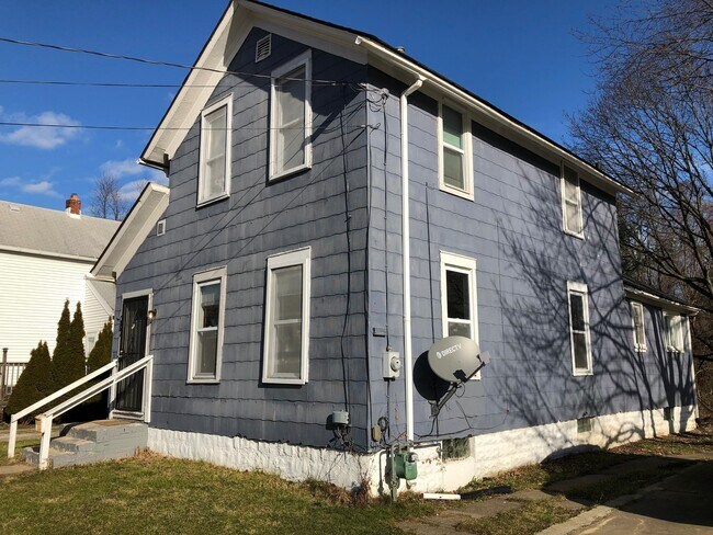 Foto del edificio - 387 Cleveland St