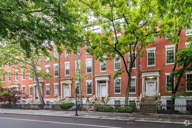 9 Washington Mews New York, NY 10003-6608 - 7-13 Washington Sq