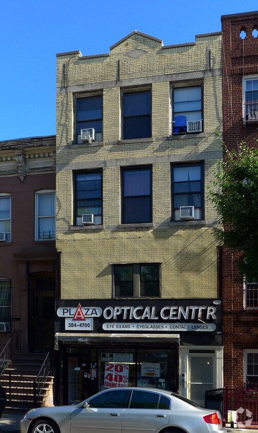 Building Photo - 225 S 4th St
