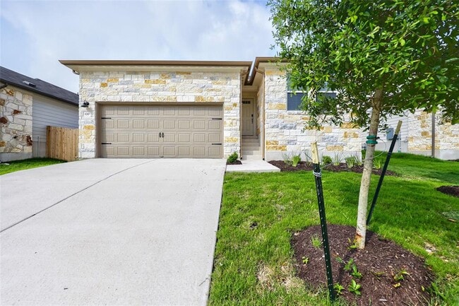 Building Photo - 120 Stellar Wind Dr