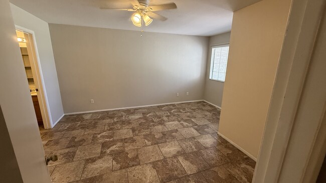 Building Photo - 3716 E University Dr