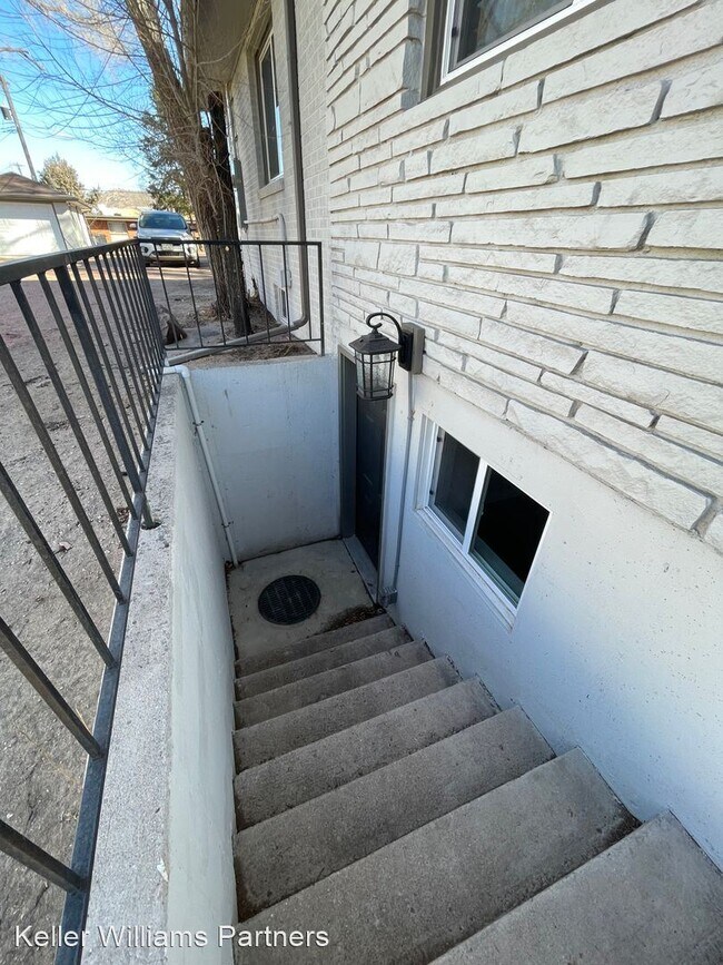 2 br, 1 bath House 1312 E Fillmore St Un... House Rental in