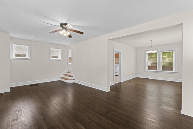 Foto del edificio - 7241 St Andrews Pl