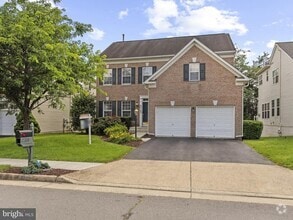 Building Photo - 43103 Lake Ridge Pl